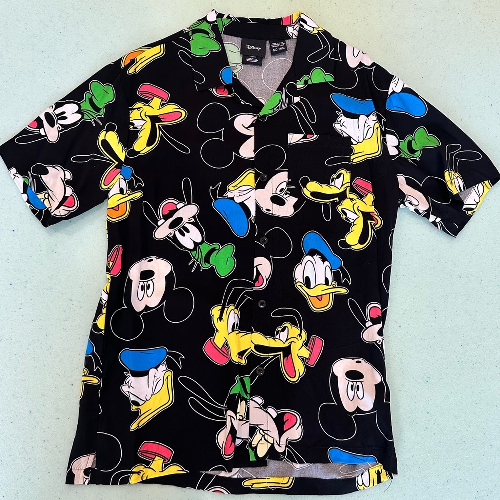 Disney Mickey & Friends Button-Up Shirt - Size Medium